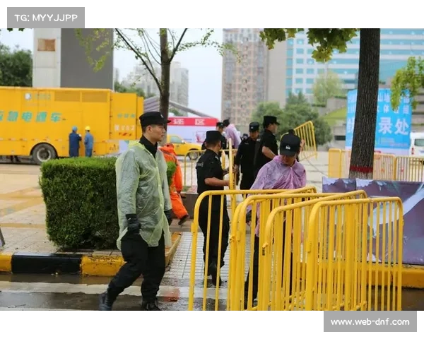 预测分析模型预估比赛热点时段，提前部署计算与带宽资源